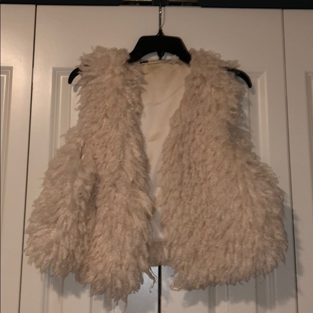 Chelsea and Violet Polyester shag vest